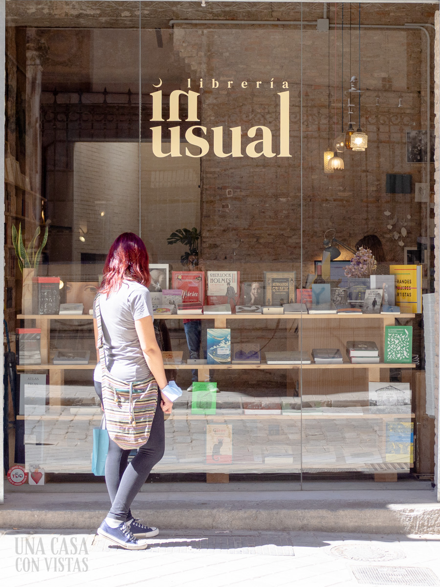 Librería la inusual en Granada