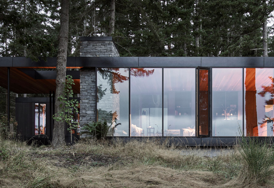 Una casa con vistas llena de ventanas